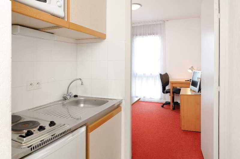Aparthotel Sejours & Affaires Nantes La Beaujoire Exterior foto